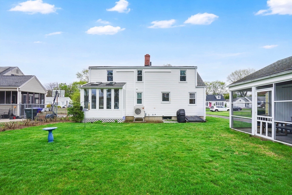 106 Maebeth St