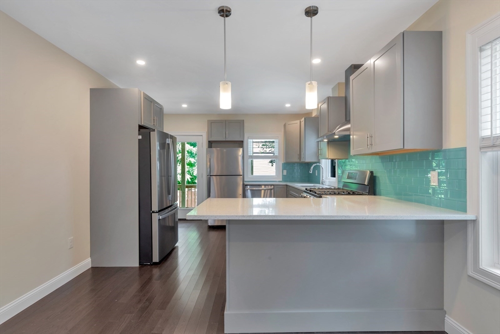 161 Fourth St #1, Medford, MA Photo #14