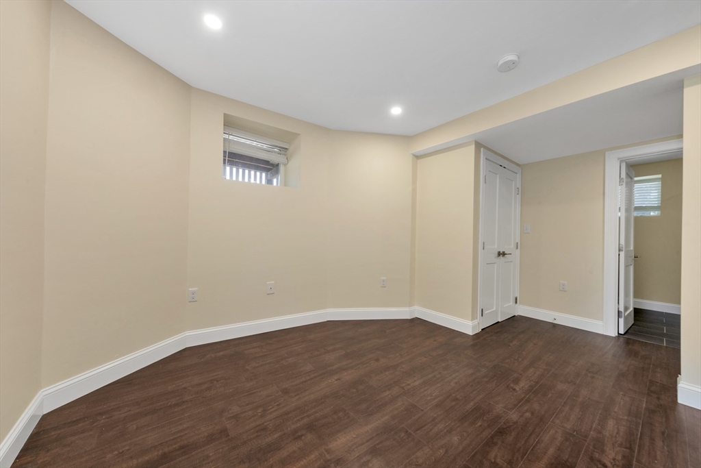 161 Fourth St #1, Medford, MA Photo #25