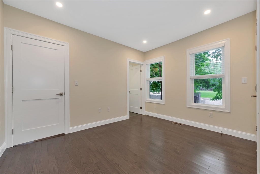 161 Fourth St #1, Medford, MA Photo #37