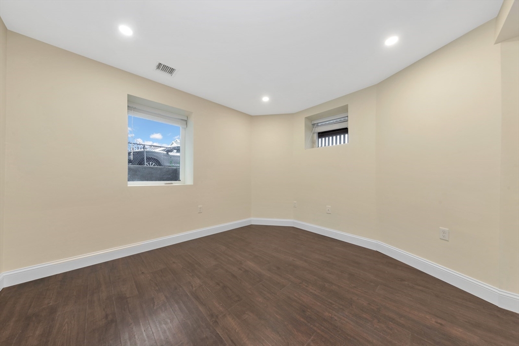 161 Fourth St #1, Medford, MA Photo #24