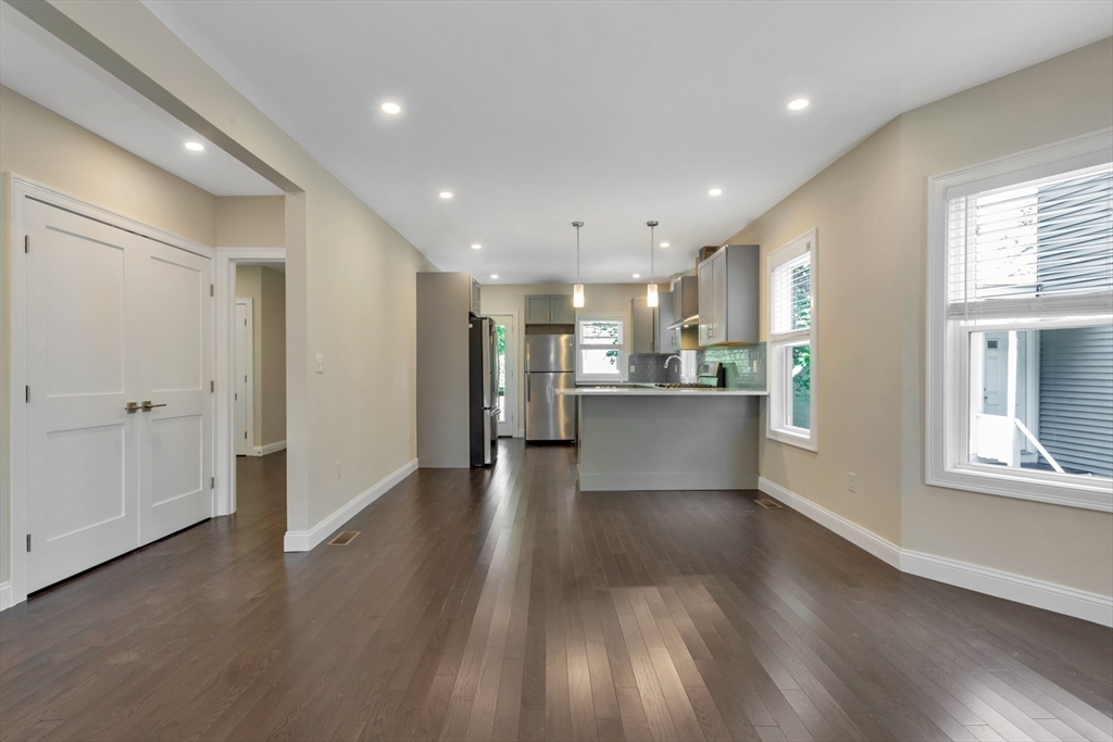 161 Fourth St #1, Medford, MA Photo #11