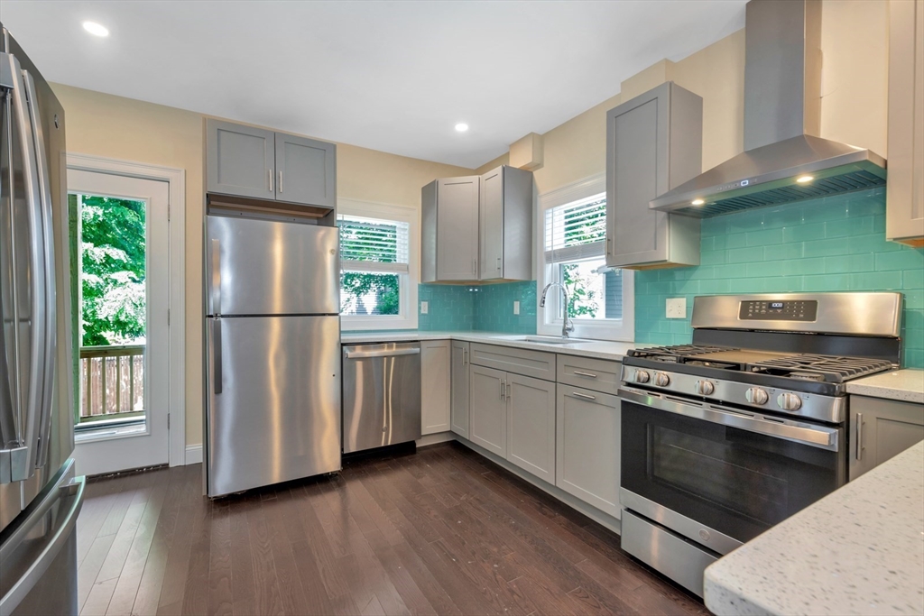 161 Fourth St #1, Medford, MA Photo #1