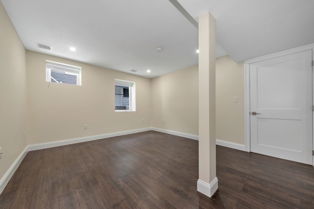 161 Fourth St #1, Medford, MA Photo #28
