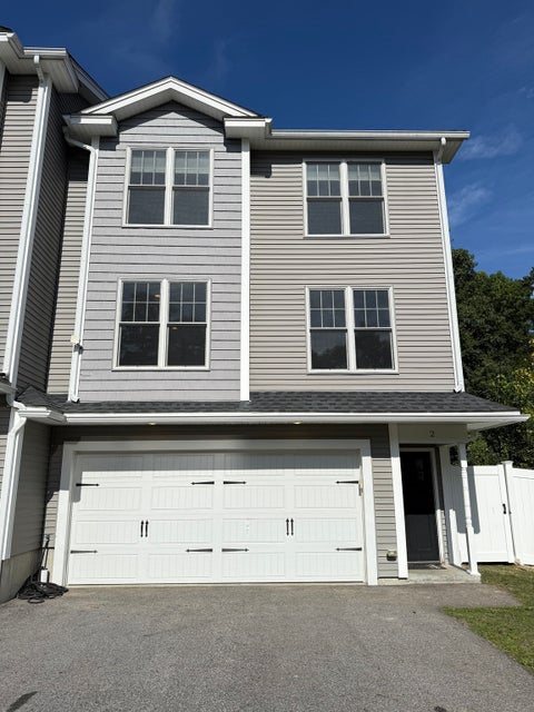 Photo of 2 Burncoat Hts, Worcester, MA 01606 (MLS # 73579323)