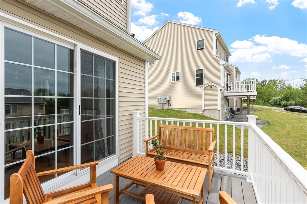 1208 Hazelwood Way 0