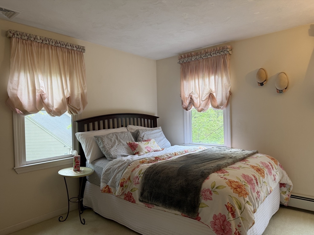 21 Woodridge Rd, Milford, MA Photo #28
