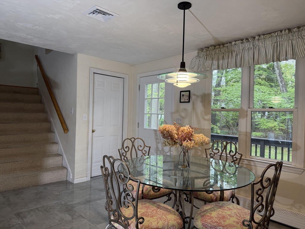 21 Woodridge Rd, Milford, MA Photo #14