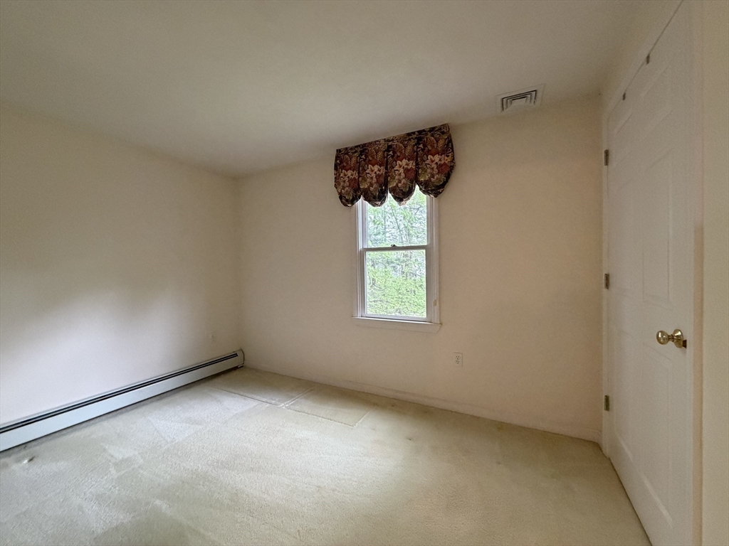 21 Woodridge Rd, Milford, MA Photo #30