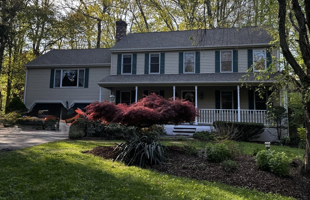 21 Woodridge Rd, Milford, MA Photo #4