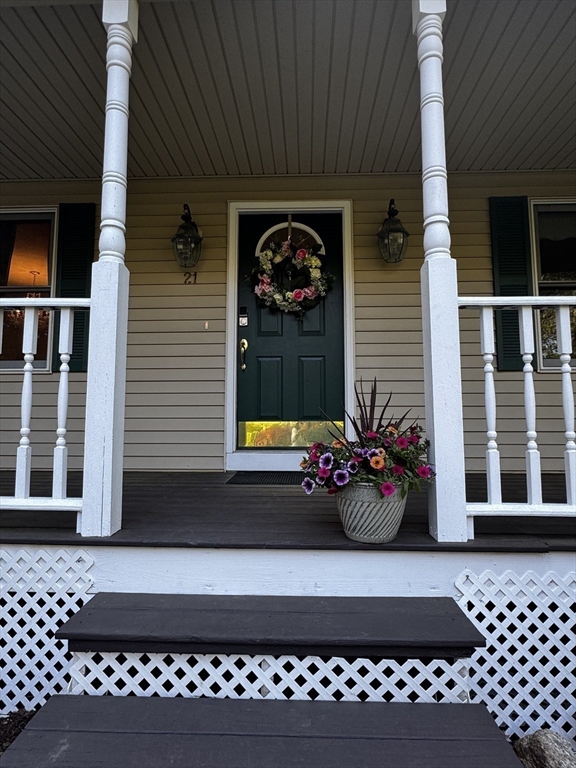 21 Woodridge Rd, Milford, MA Photo #5