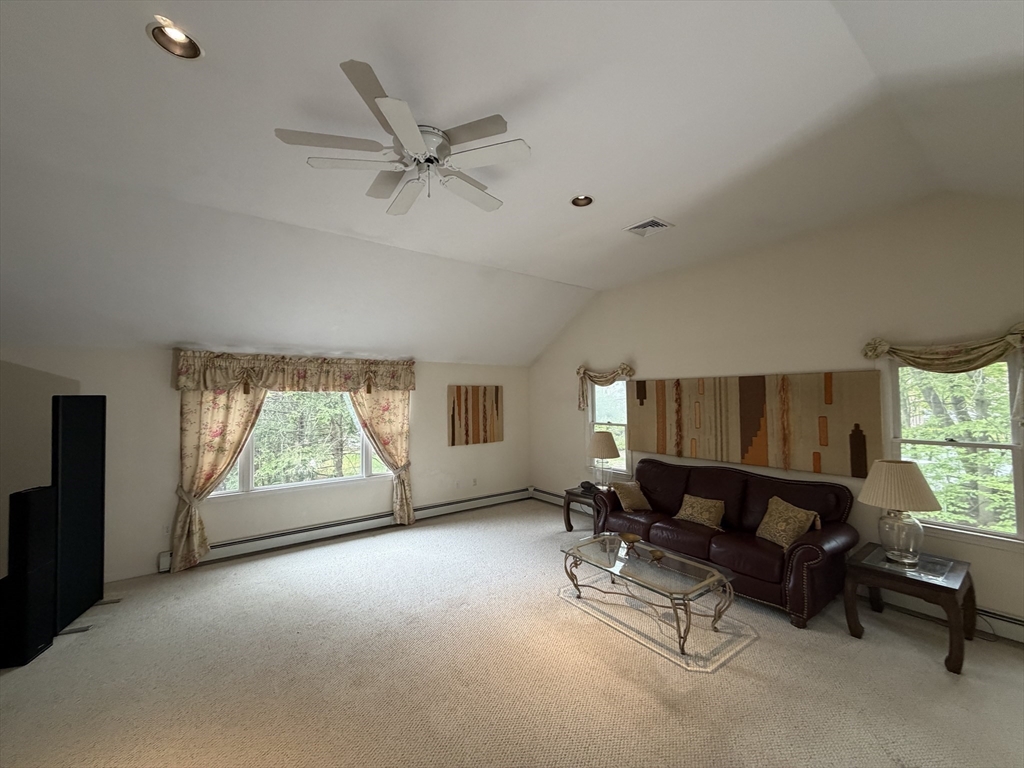 21 Woodridge Rd, Milford, MA Photo #15