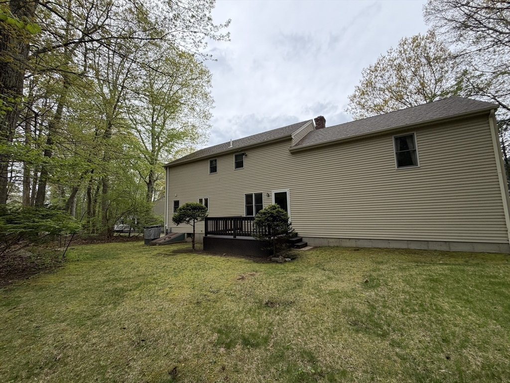 21 Woodridge Rd, Milford, MA Photo #34