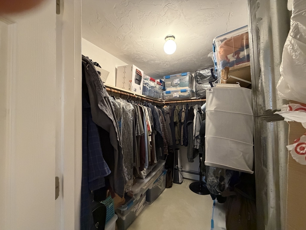 21 Woodridge Rd, Milford, MA Photo #24