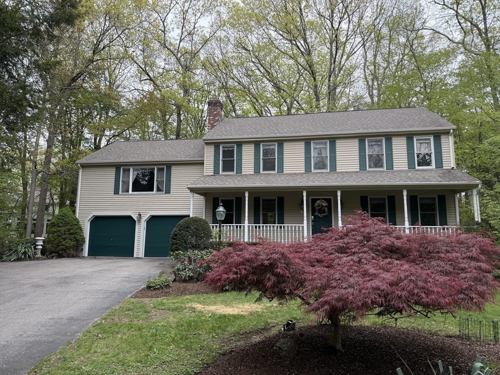Photo of 21 Woodridge Rd, Milford, MA