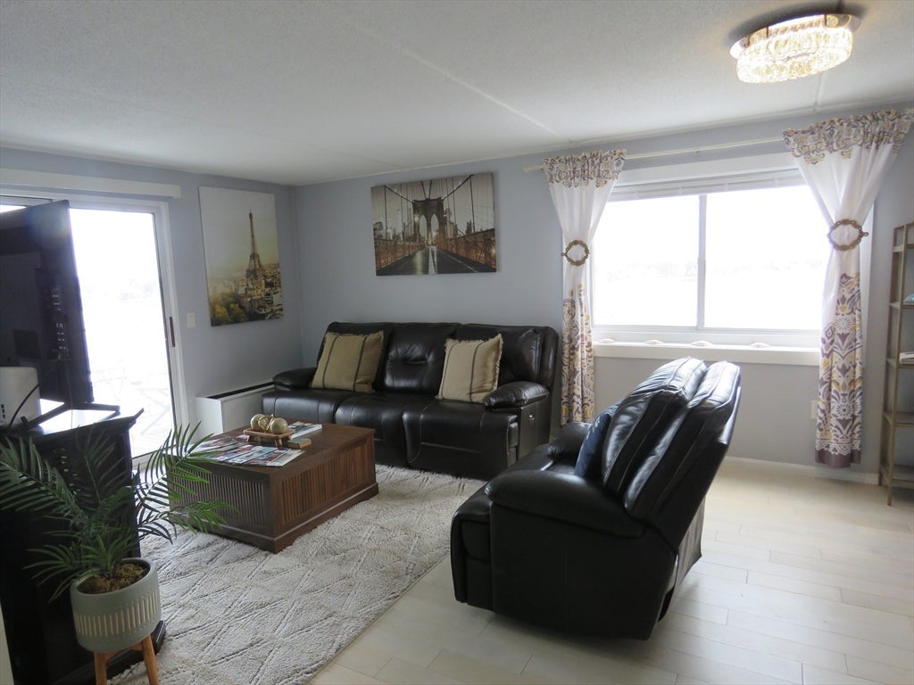 200 Cove Way 612
