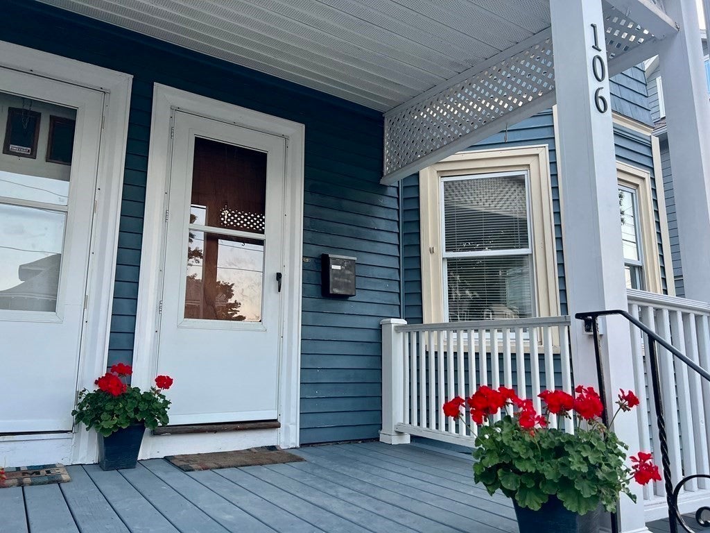 104-106 Burrill Street #1, Swampscott, MA, 104-106 Burrill Street #1, Swampscott, MA Photo #1