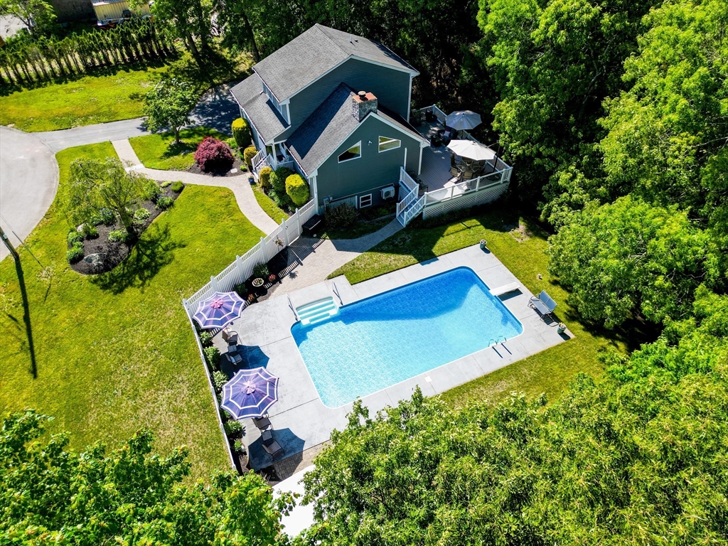 15 Heritage Rd