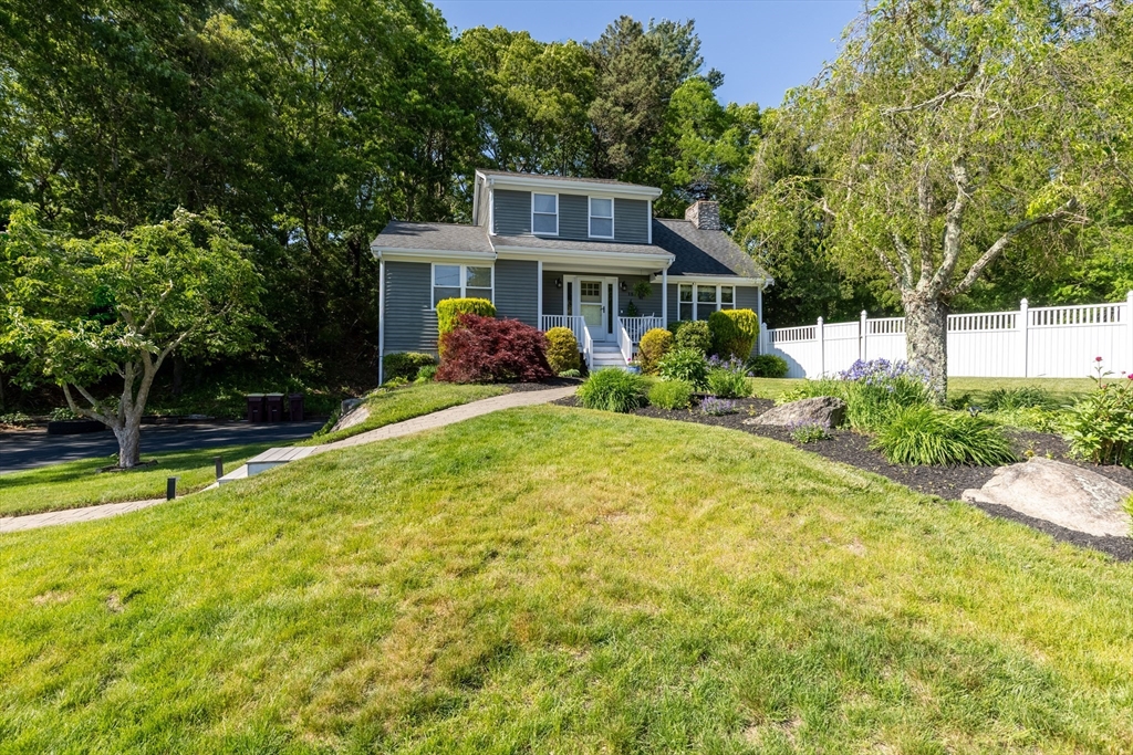 15 Heritage Rd