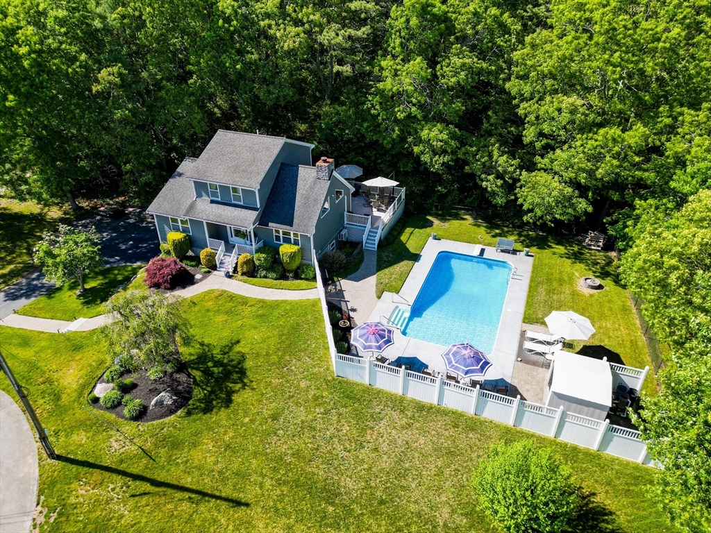 15 Heritage Rd