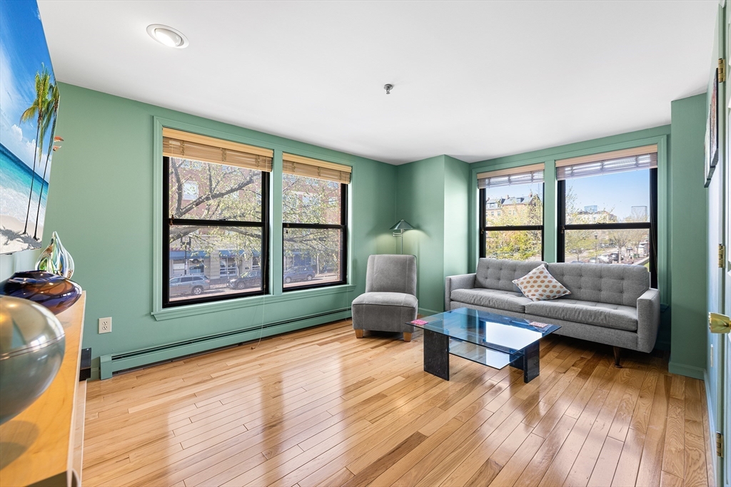 2 E Concord St 1