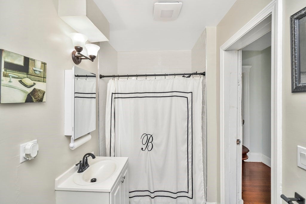 3 Loring Pl, Malden, MA, 3 Loring Pl, Malden, MA Photo #24
