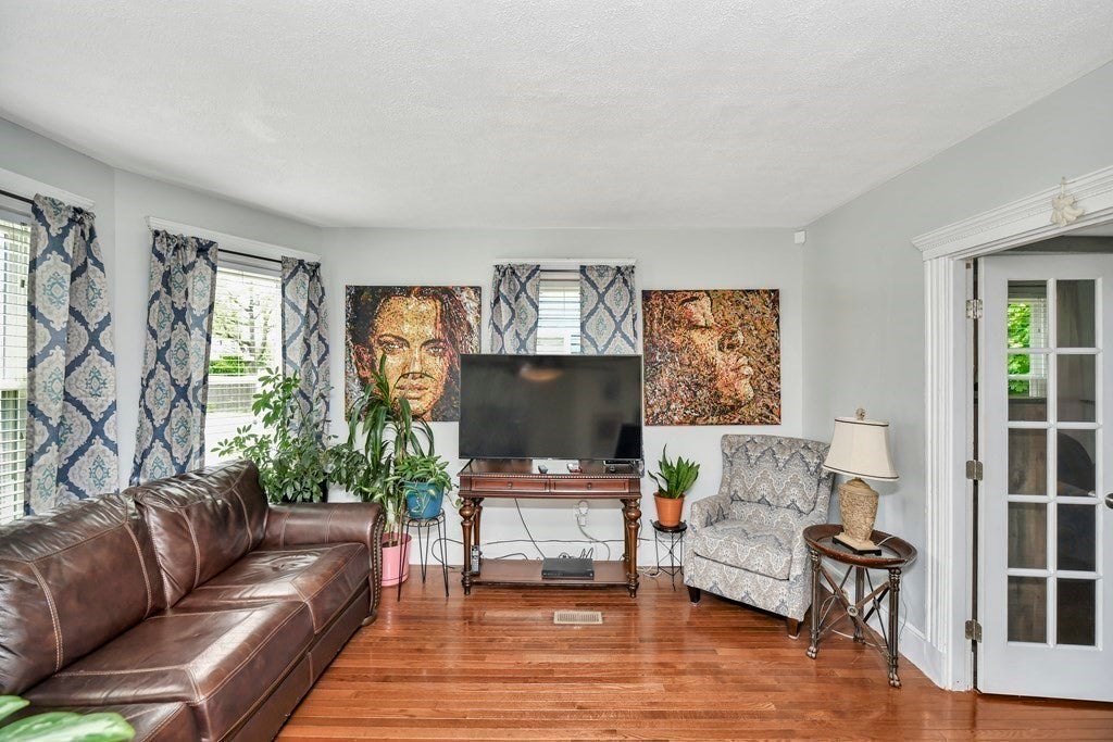 3 Loring Pl, Malden, MA, 3 Loring Pl, Malden, MA Photo #8