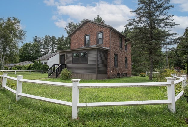 View Northampton, MA 01062 house