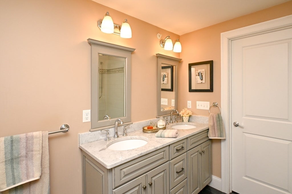 60 Harding St #C, Medfield, MA, 60 Harding St #C, Medfield, MA Photo #20