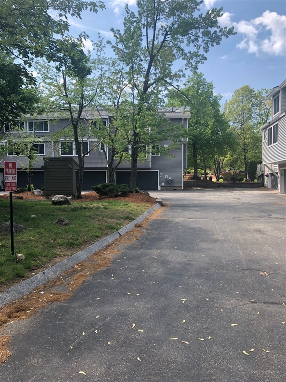 255 North Road 76