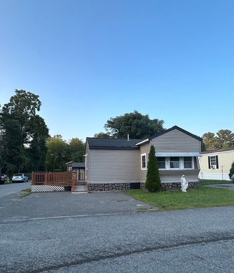 189 Lakeview Street Tewksbury MA 01876