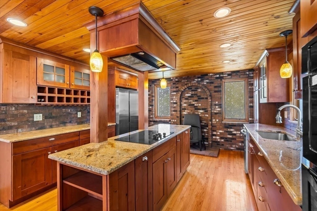 20 Bullard Street, Sharon, MA Photo #5