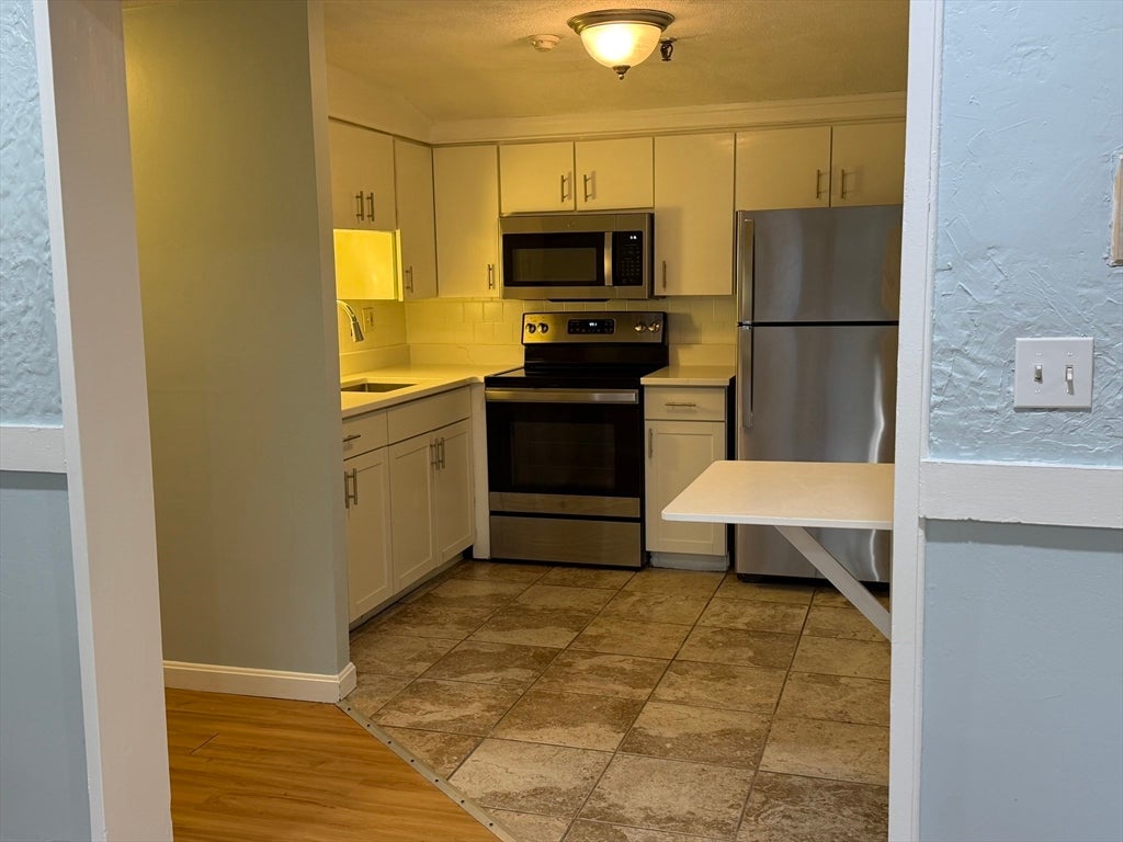 24 Spencer Rd 14N
