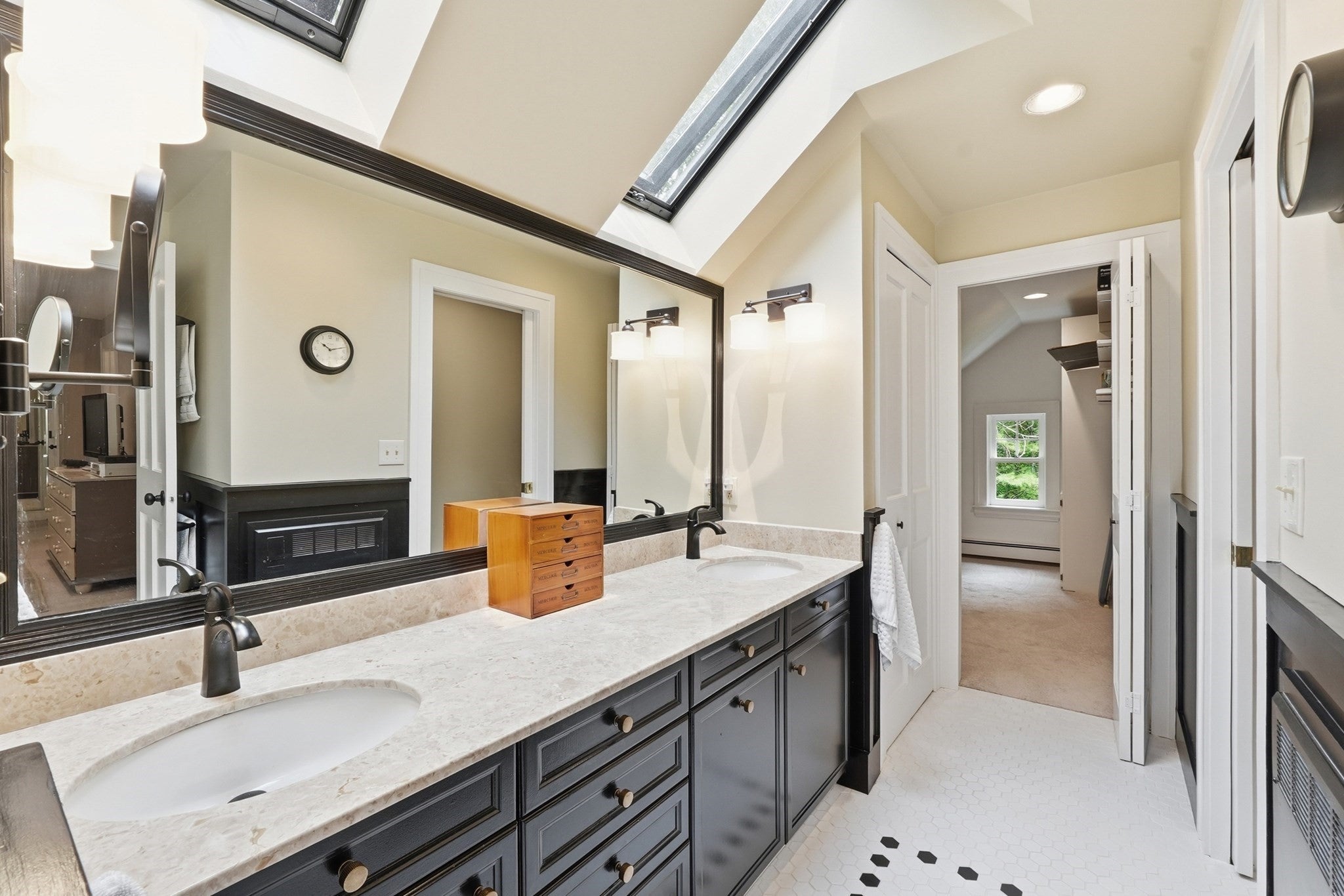 18 Village Green Ln, Holden, MA, 18 Village Green Ln, Holden, MA Photo #27