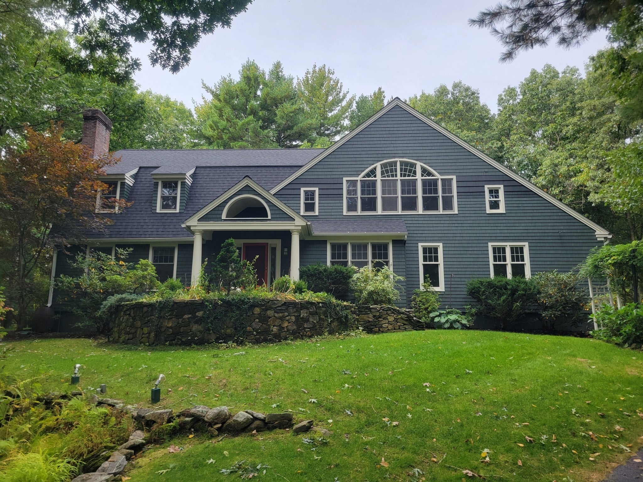 18 Village Green Ln