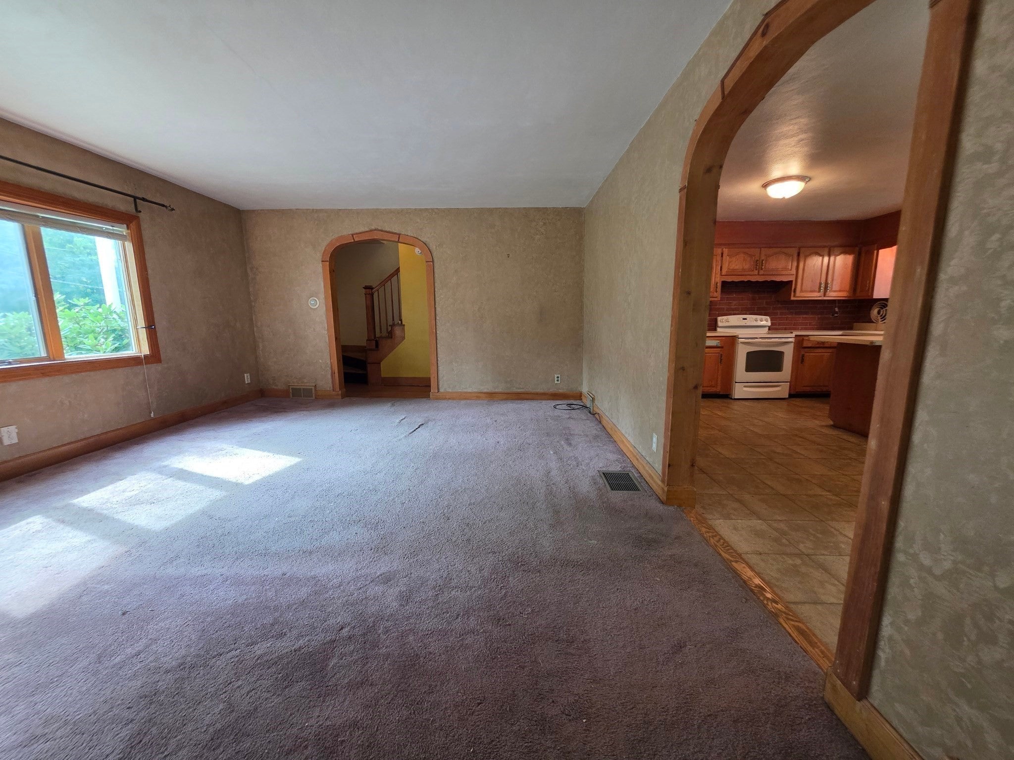 947 Main St, Wilbraham, MA Photo #10