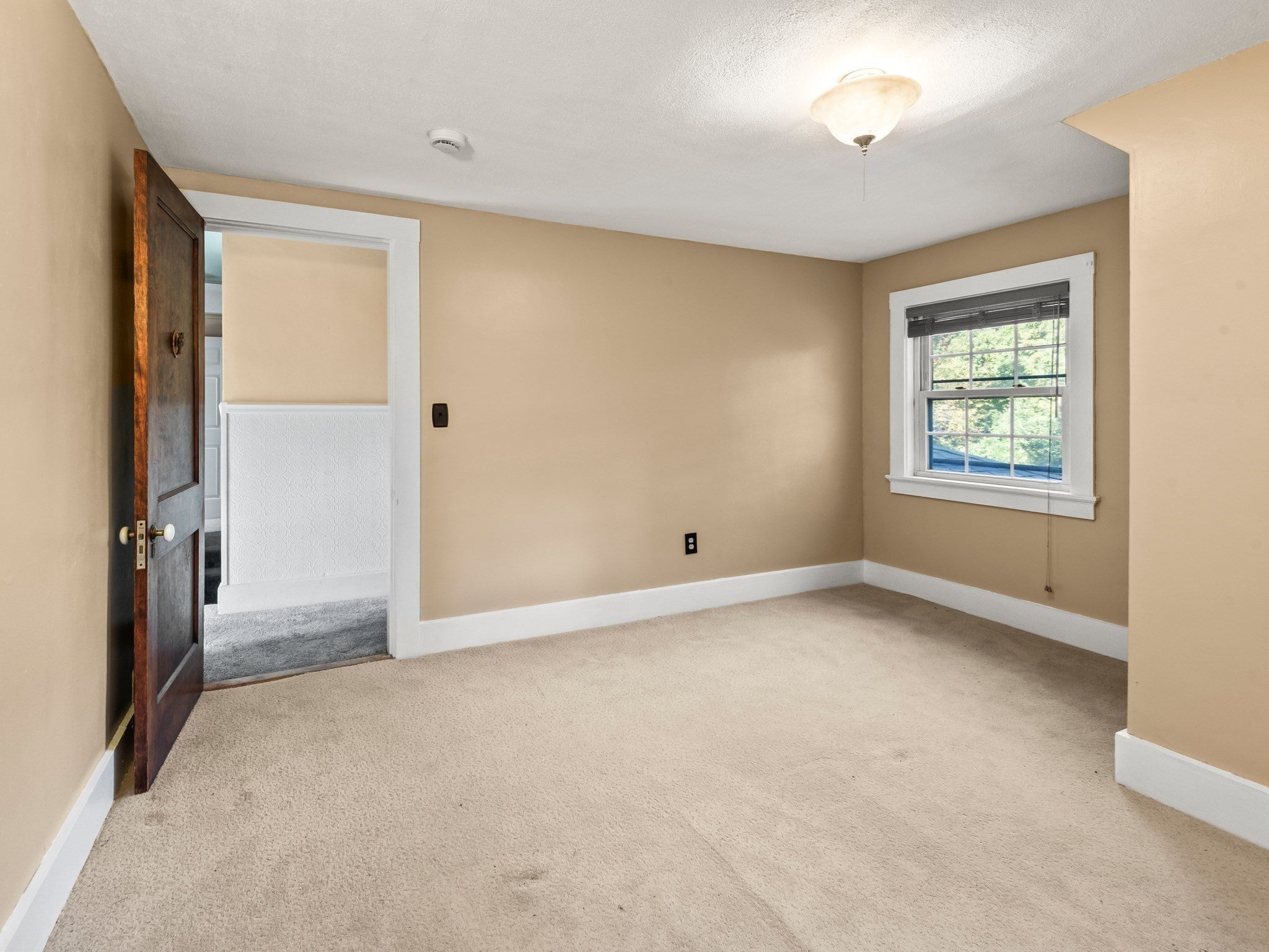 145 E Main St, Hopkinton, MA Photo #33