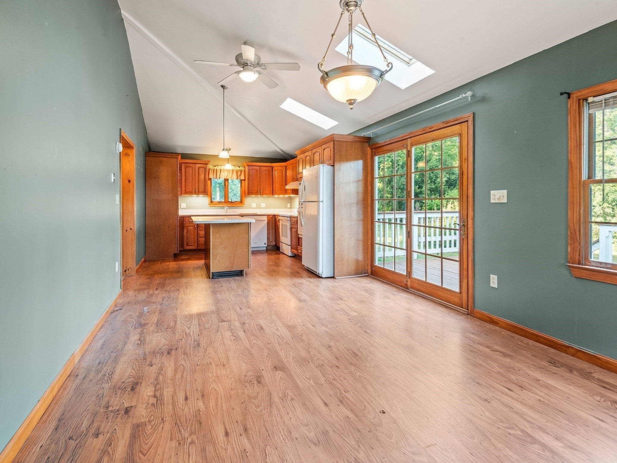 145 E Main St, Hopkinton, MA Photo #13