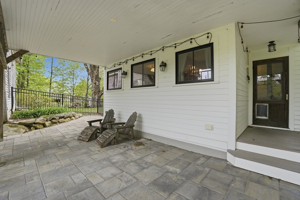 26 Main St, Hubbardston, MA Photo #32