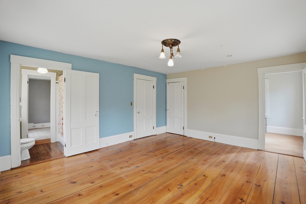26 Main St, Hubbardston, MA Photo #16
