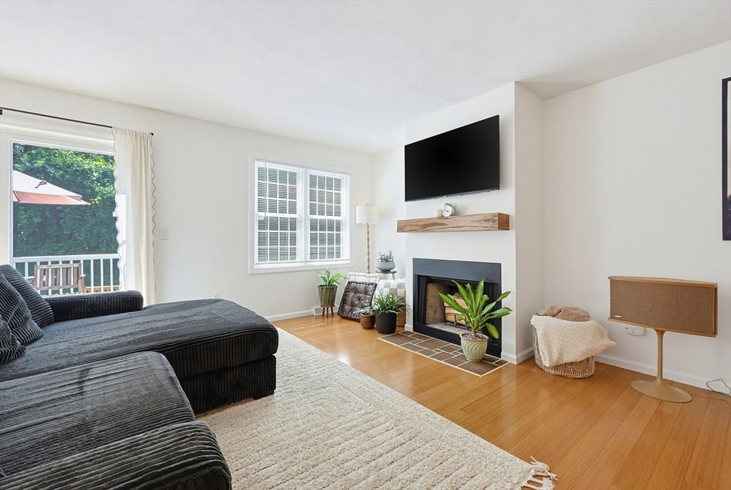 212 Laurelwood Dr #212, Hopedale, MA, 212 Laurelwood Dr #212, Hopedale, MA Photo #15