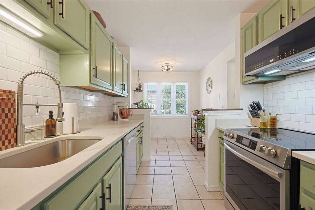 212 Laurelwood Dr #212, Hopedale, MA, 212 Laurelwood Dr #212, Hopedale, MA Photo #4