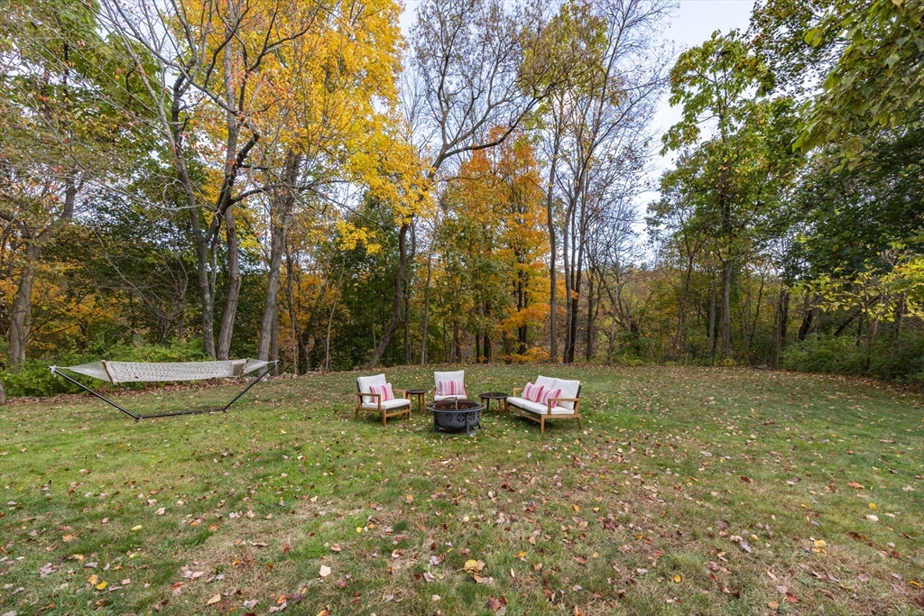 Chelmsford, Massachusetts 01863, United States, 3 Bedrooms Bedrooms, ,1 BathroomBathrooms,Residential,Active,234676