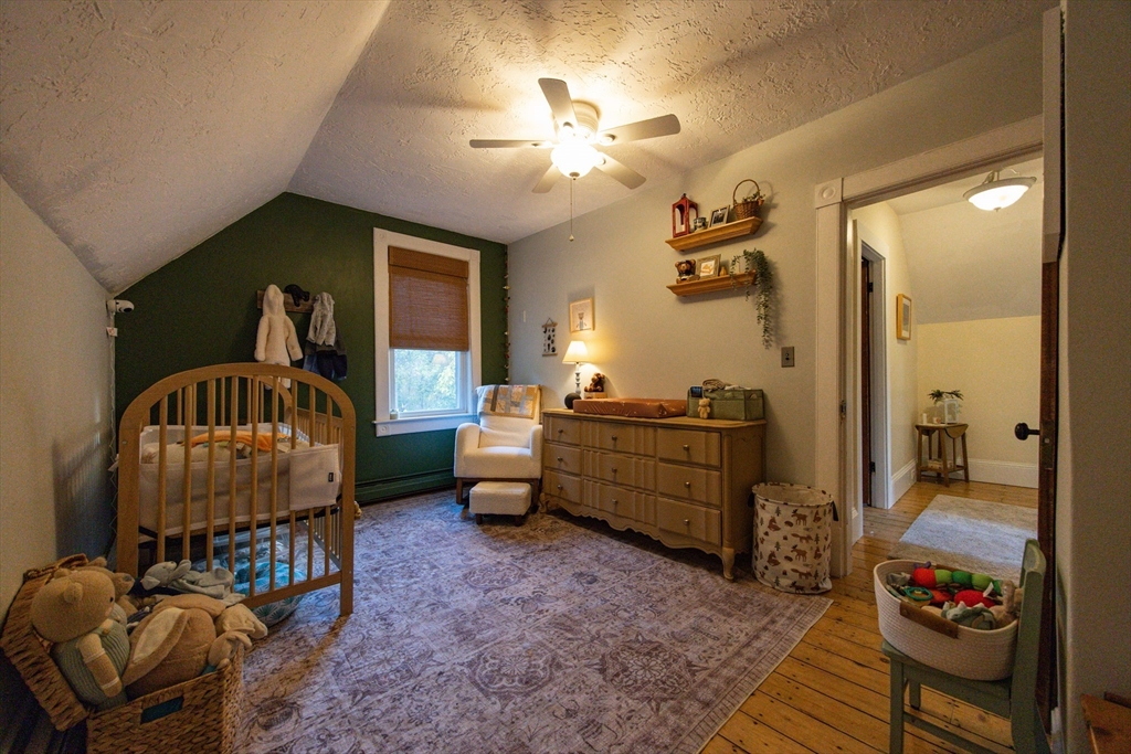 Chelmsford, Massachusetts 01863, United States, 3 Bedrooms Bedrooms, ,1 BathroomBathrooms,Residential,Active,234676