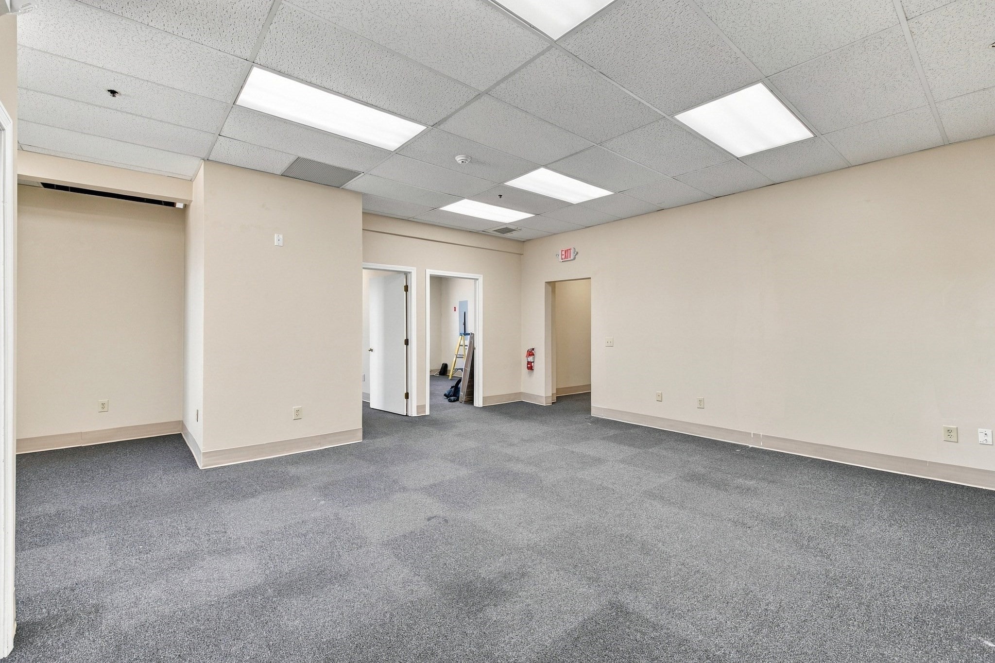 49 River St 4