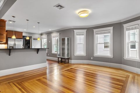 22 Clarendon Ave 2 Somerville MA 02144