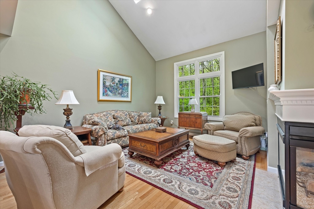 119 Lordvale Blvd 119