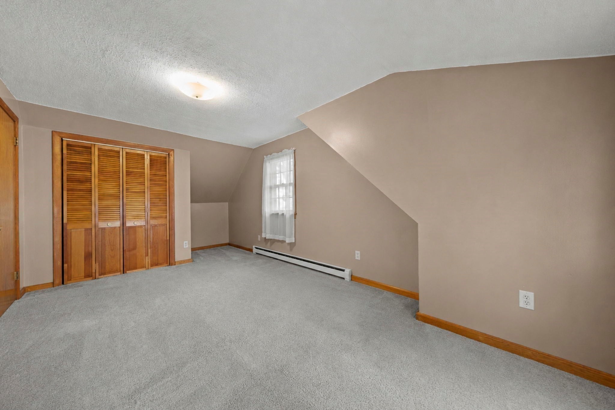 52 Wyman St, Woburn, MA Photo #31