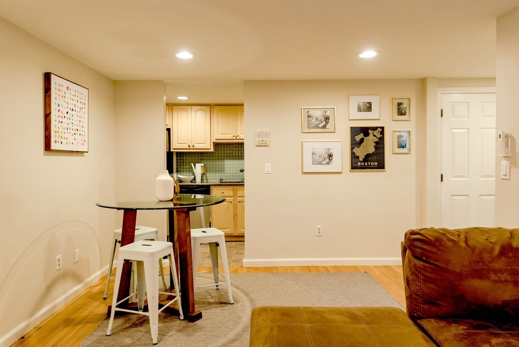 390 Riverway 1