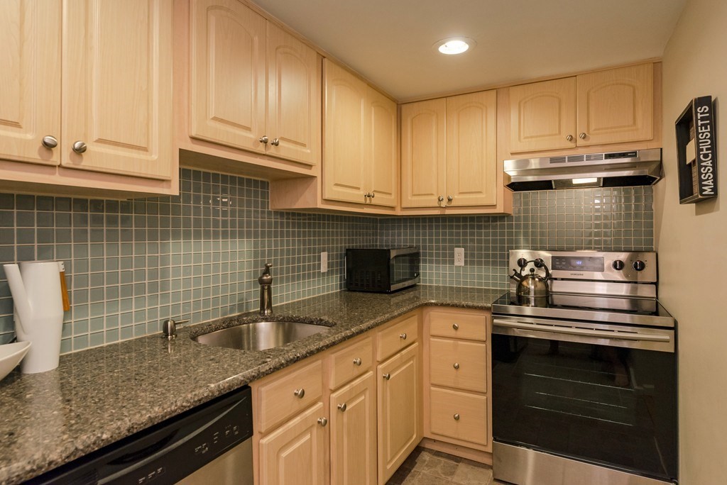 390 Riverway 1